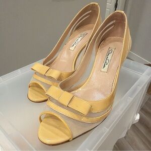 Oscar de la renta heels size 37.5